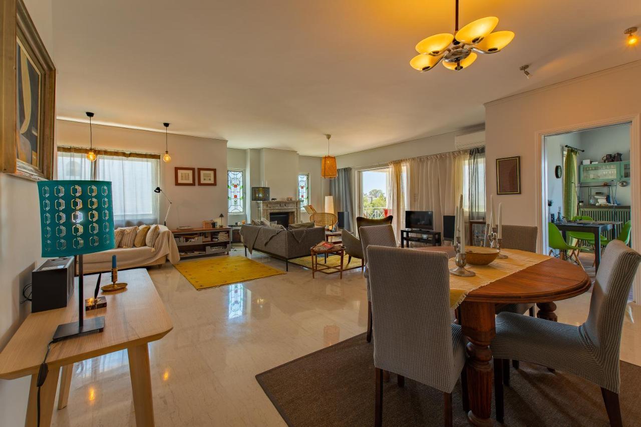 Spacious Apartment In Kavouri Athen Eksteriør bilde